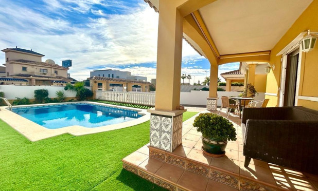 Reventa - Villa - Orihuela Costa - Cabo Roig