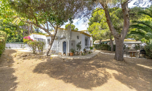 Resale - Villa - Orihuela Costa - Punta Prima