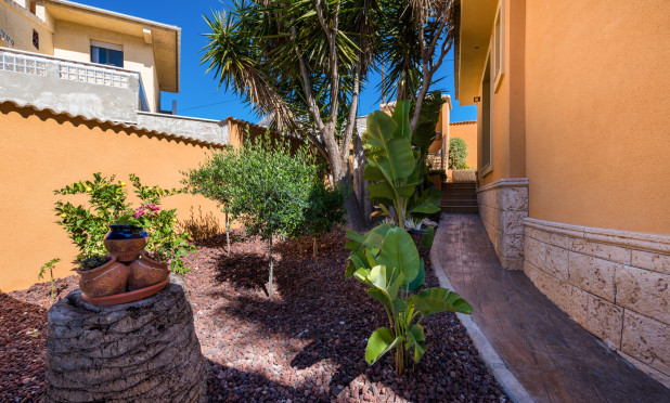 Resale - Villa - Ciudad Quesada