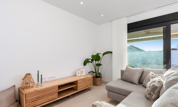 Resale - Villa - Torrevieja - El chaparral