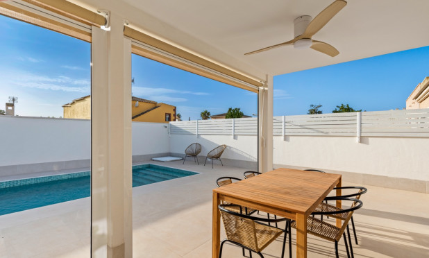 Resale - Villa - Torrevieja - El chaparral
