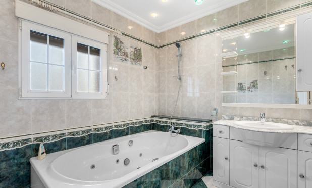 Revente - Villa - Torrevieja - torrevieja