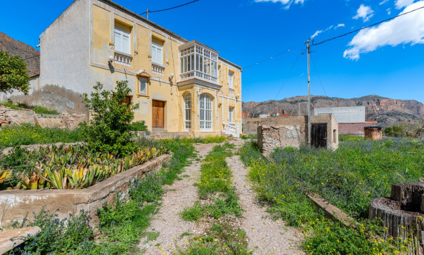 Herverkoop - Finca / Landelijk eigendom - Orihuela