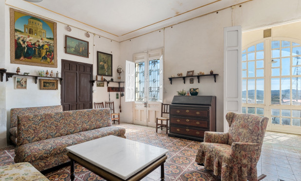 Herverkoop - Finca / Landelijk eigendom - Orihuela