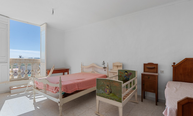 Herverkoop - Finca / Landelijk eigendom - Orihuela