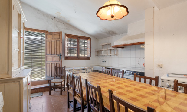 Herverkoop - Finca / Landelijk eigendom - Orihuela