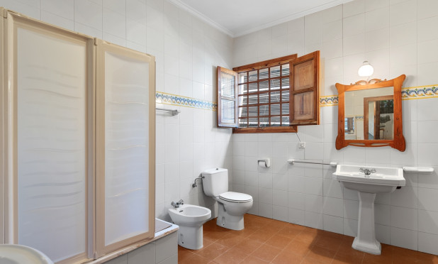 Herverkoop - Finca / Landelijk eigendom - Orihuela