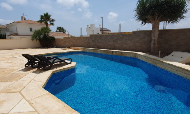 Herverkoop - Villa - Ciudad Quesada