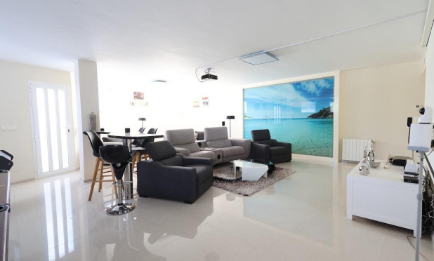 Resale - Villa - Ciudad Quesada