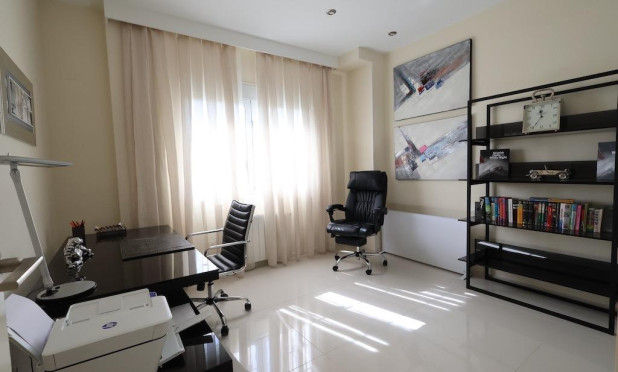 Resale - Villa - Ciudad Quesada