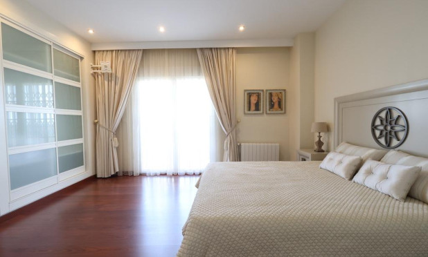 Resale - Villa - Ciudad Quesada