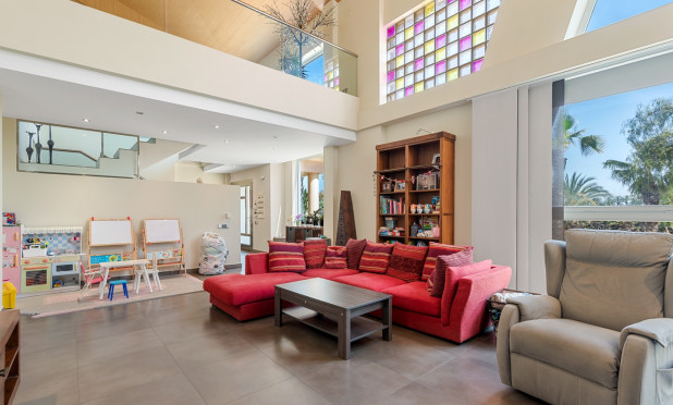 Odsprzedaż - Villa - Elche