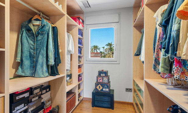 Odsprzedaż - Villa - Elche