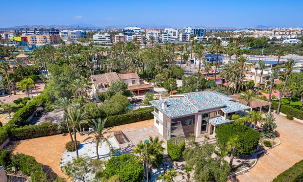 Odsprzedaż - Villa - Elche