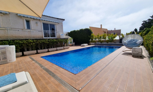 Resale - Villa - Torrevieja - La Mata
