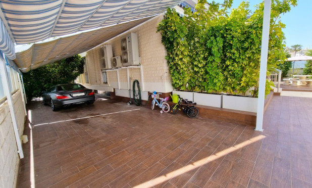 Resale - Villa - Torrevieja - La Mata