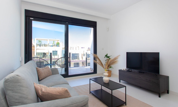 Alquiler a largo plazo - Apartamento / piso - San Miguel de Salinas