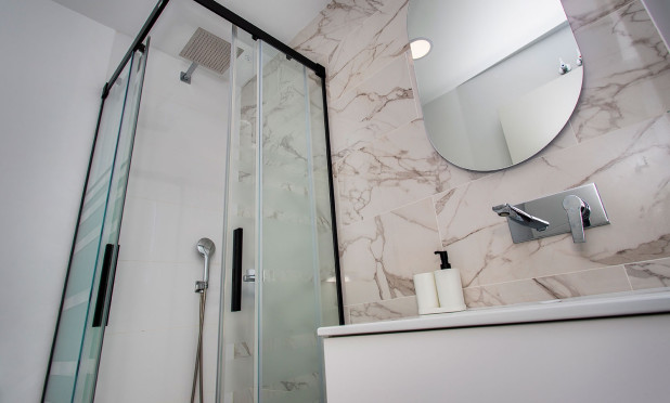 Alquiler a largo plazo - Apartamento / piso - San Miguel de Salinas