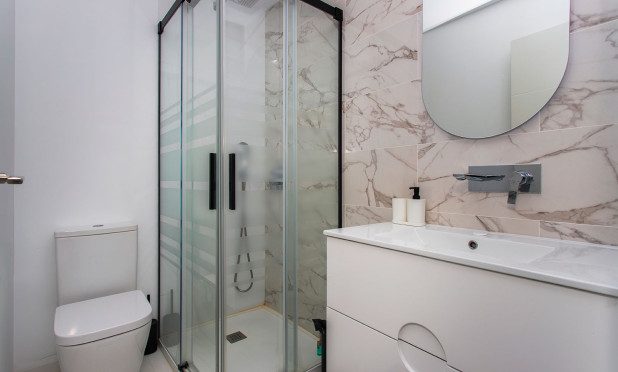 Alquiler a largo plazo - Apartamento / piso - San Miguel de Salinas