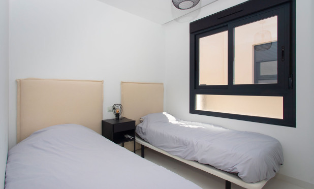 Alquiler a largo plazo - Apartamento / piso - San Miguel de Salinas