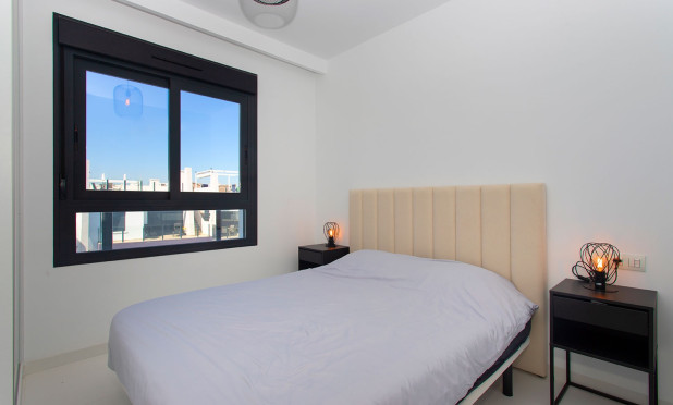 Alquiler a largo plazo - Apartamento / piso - San Miguel de Salinas