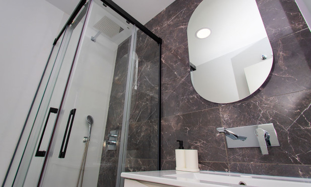 Alquiler a largo plazo - Apartamento / piso - San Miguel de Salinas