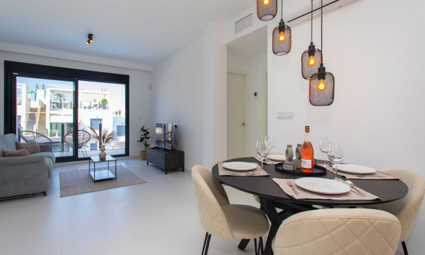 Alquiler a largo plazo - Apartamento / piso - San Miguel de Salinas