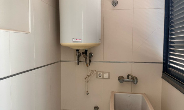 Resale - Apartment / flat - Benidorm - Levante