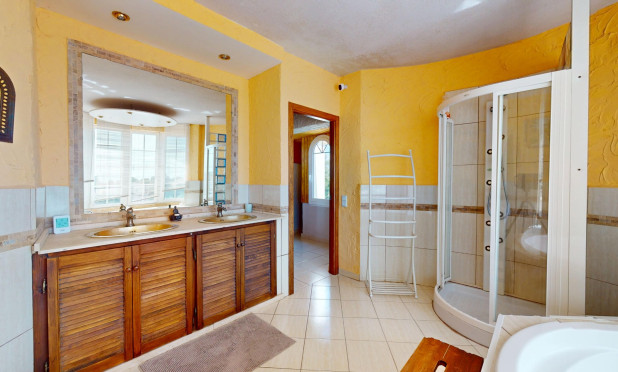 Resale - Villa - Orihuela Costa - La Zenia