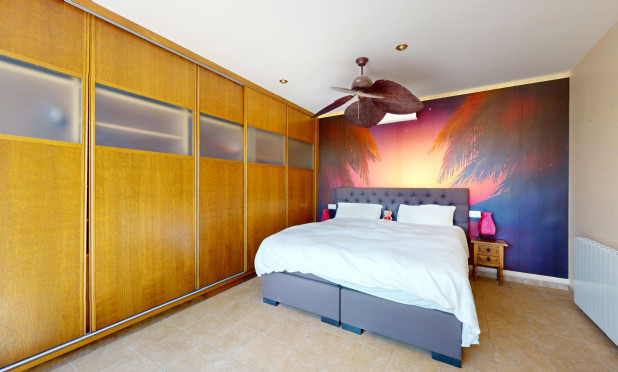 Resale - Villa - Orihuela Costa - La Zenia