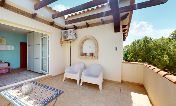 Resale - Villa - Orihuela Costa - La Zenia