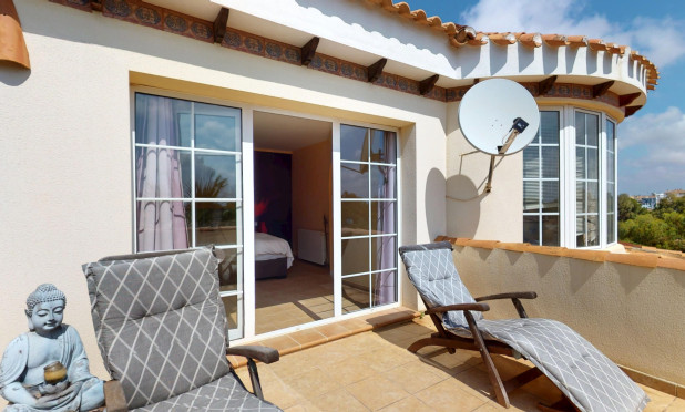 Resale - Villa - Orihuela Costa - La Zenia