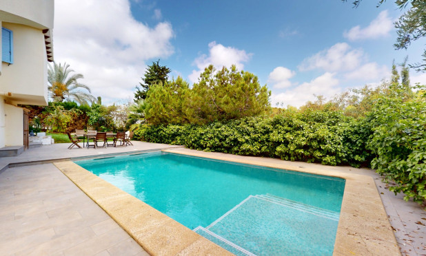 Resale - Villa - Orihuela Costa - La Zenia