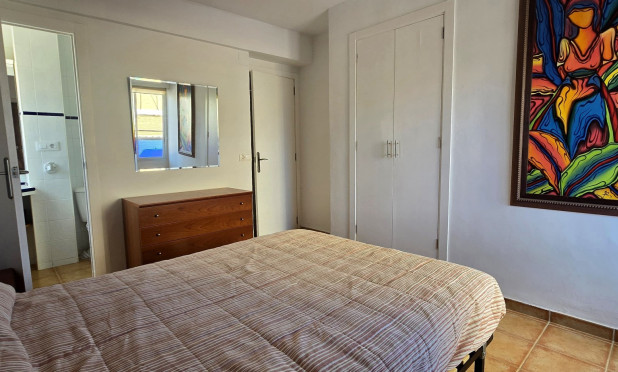 Odsprzedaż - Mieszkanie w bloku - Denia - Les Marines - Las Marinas