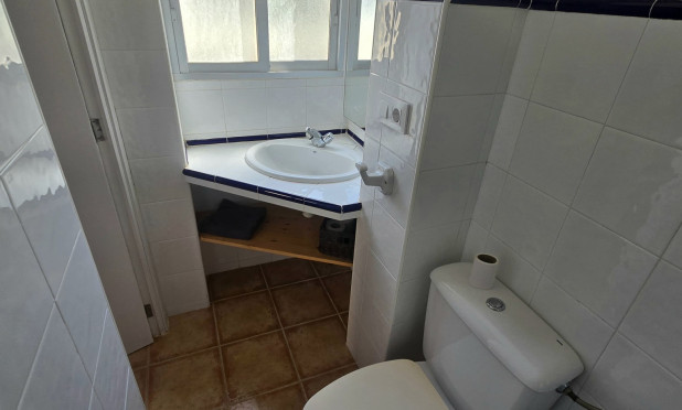 Odsprzedaż - Mieszkanie w bloku - Denia - Les Marines - Las Marinas