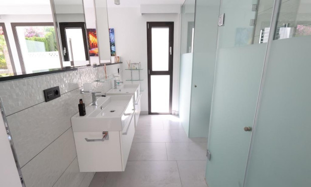 Resale - Villa - Jávea - Monte Olimpo