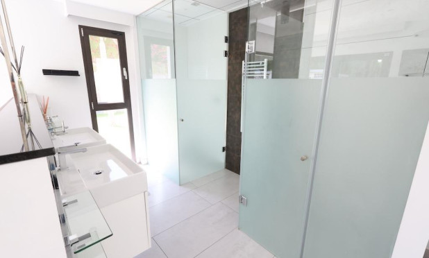 Resale - Villa - Jávea - Monte Olimpo