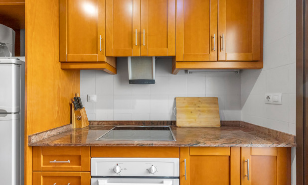 Odsprzedaż - Mieszkanie w bloku - Torrevieja - Los Altos