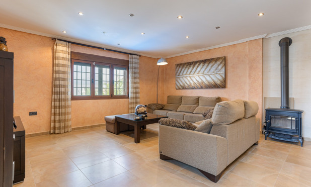 Resale - Villa - Los Montesinos - La Herrada