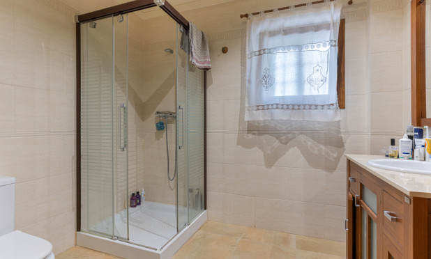 Resale - Villa - Los Montesinos - La Herrada