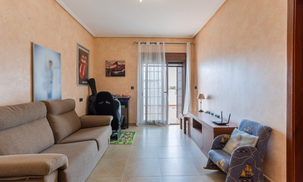 Resale - Villa - Los Montesinos - La Herrada