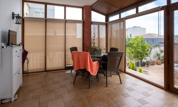 Resale - Villa - Los Montesinos - La Herrada