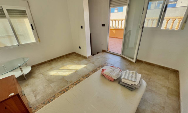 Resale - Villa - Guardamar del Segura - Guardamar Del Segura