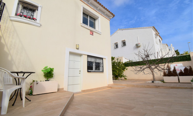 Herverkoop - Detached Villa - Orihuela Costa - Villamartin