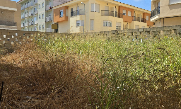 Wiederverkauf - Grundstück / Grundstück - Miramar