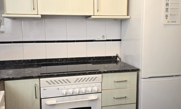 Resale - Apartment / flat - Denia - Les Marines - Las Marinas