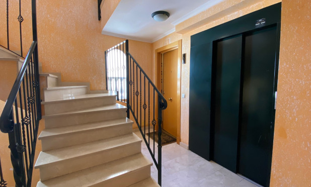 Resale - Apartment / flat - Guardamar del Segura - El Edén