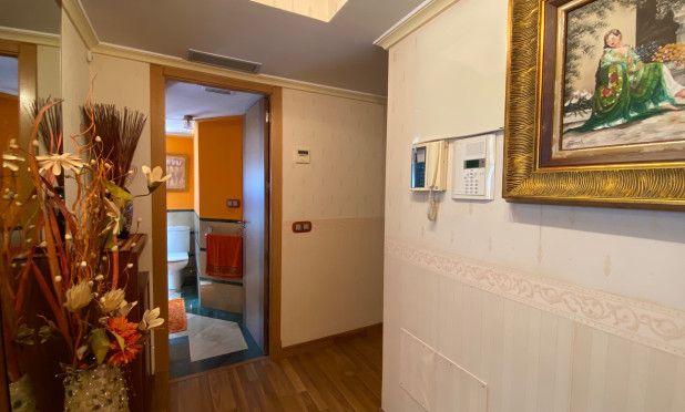 Resale - Apartment / flat - Guardamar del Segura - El Edén