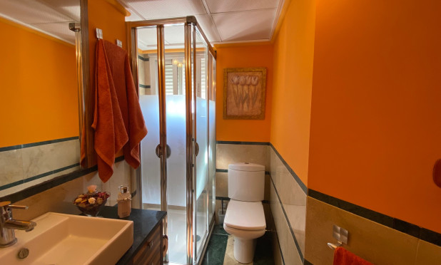 Resale - Apartment / flat - Guardamar del Segura - El Edén