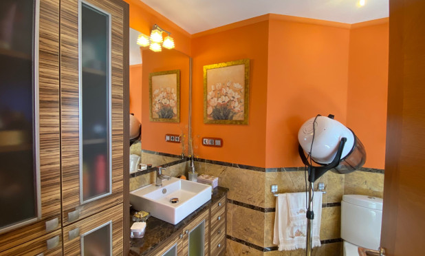 Resale - Apartment / flat - Guardamar del Segura - El Edén